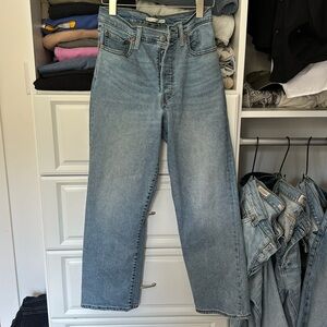 Levi ribcage straight jeans
